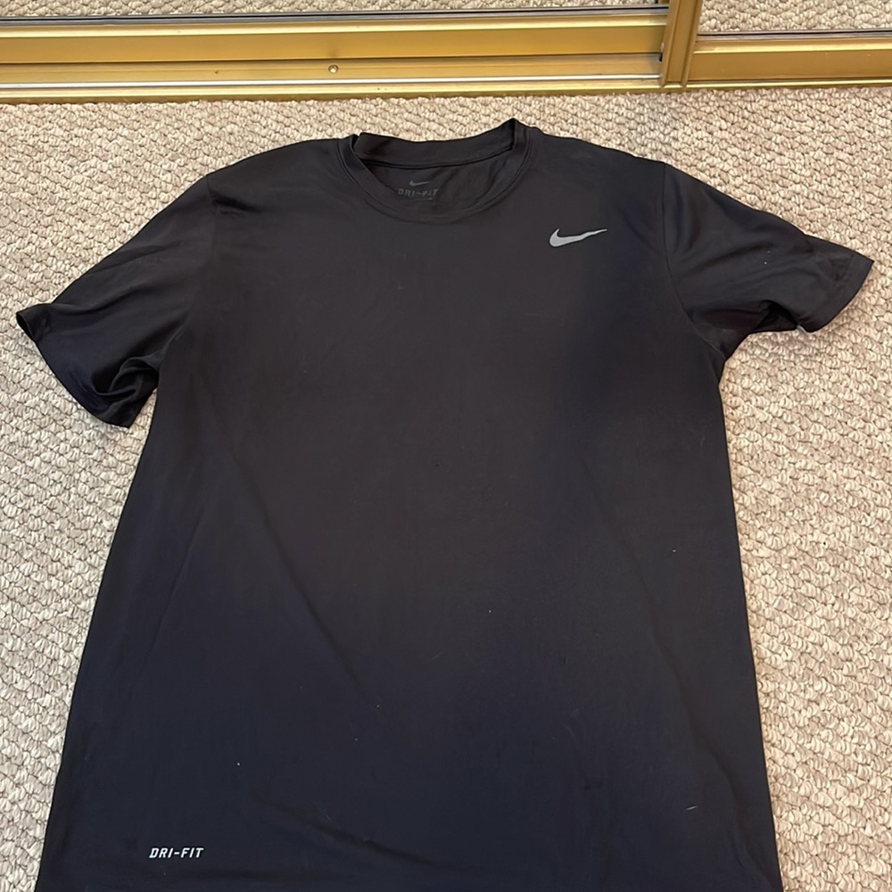 Nike dri-fit tshirt bundle - Picture 4 of 4